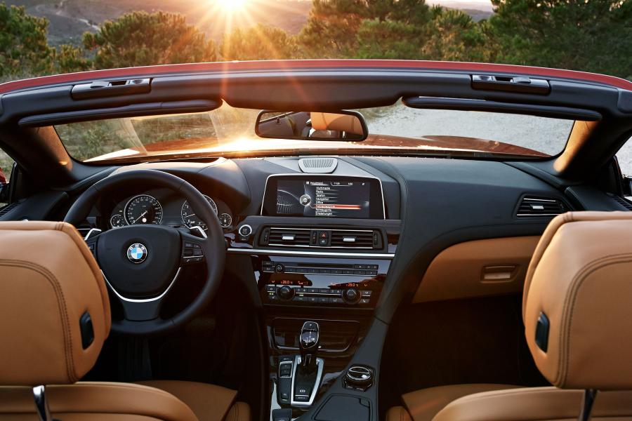  BMW 650i Convertible 2015 года  (фото 26 из 49)